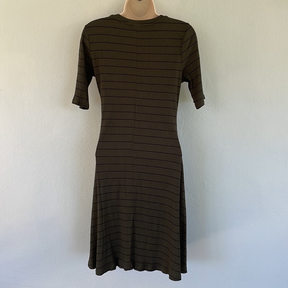 Old Navy green striped ribbed stretch casual dress size medium - Picture 6 of 8